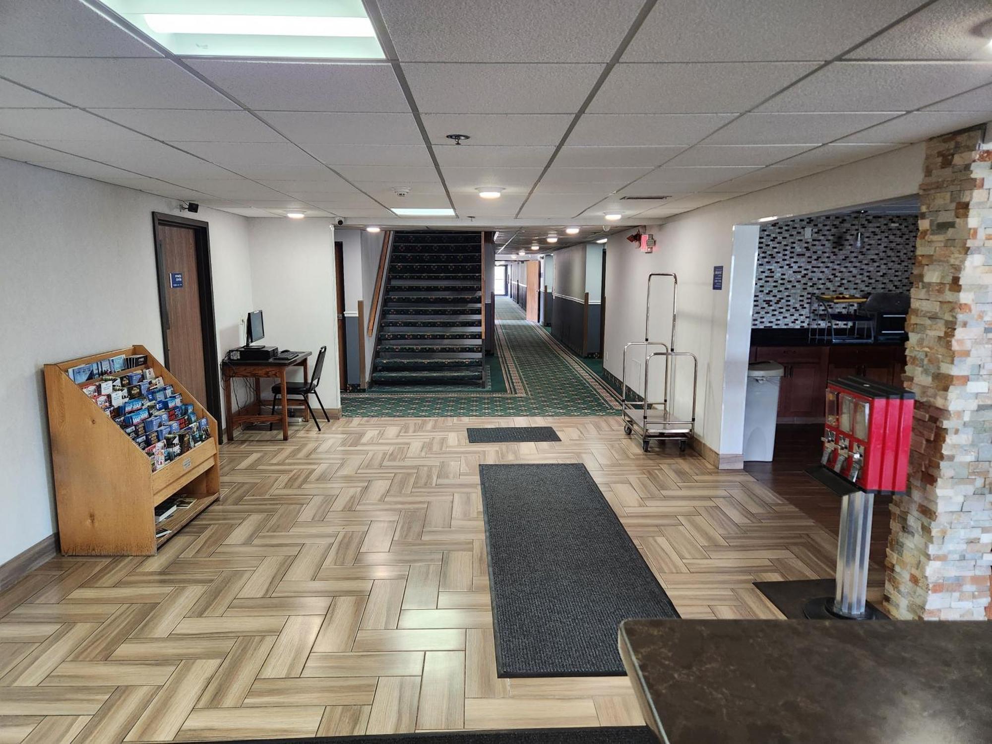 Twin Cities Inn, Hotel