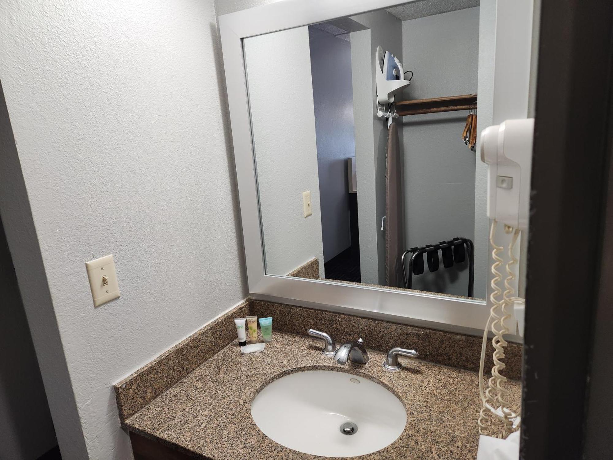 Twin Cities Inn, 2* Mounds View