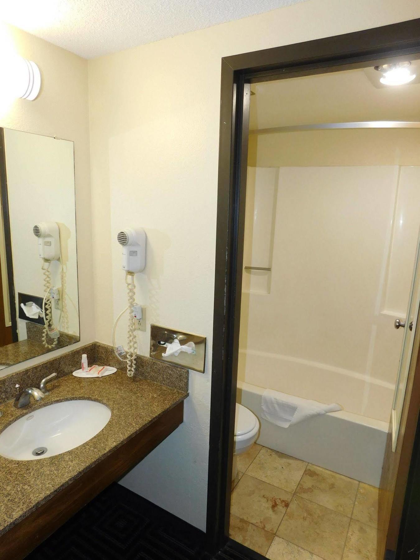 Twin Cities Inn,